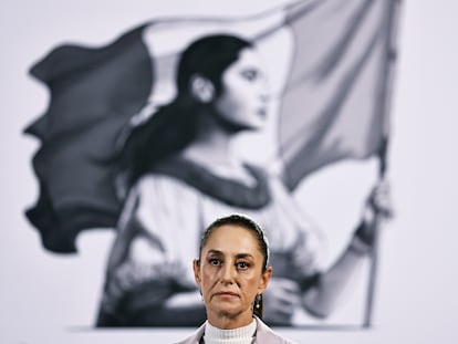 La presidenta de México, Claudia Sheinbaum, durante su conferencia de prensa matutina en Palacio Nacional, el 4 de octubre en Ciudad de México.