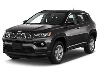 2023 Jeep Compass Latitude 4x4 Angular Front Exterior View