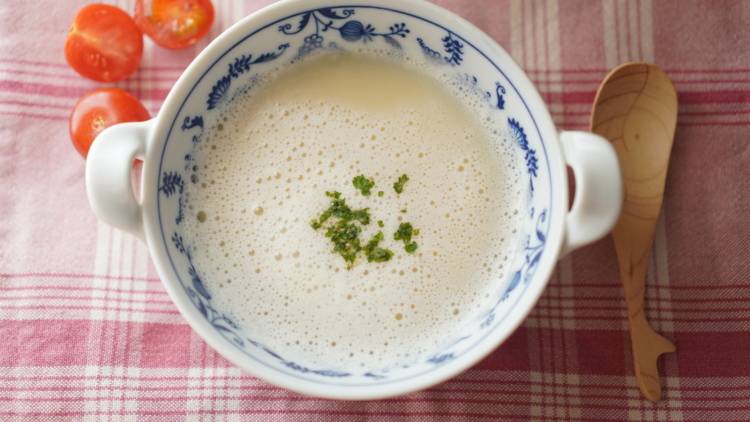 腎臓の機能を上げ、老廃物や余分な水分を排出｜デトックスレシピ「春野菜のポタージュ」