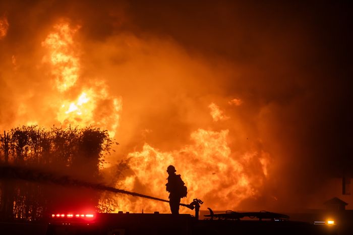 ロサンゼルスで大規模な山火事が発生した（撮影：GettyImages）