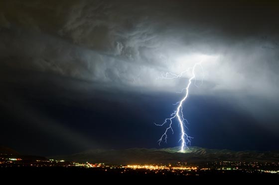 15 Stunning Lightning Photographs