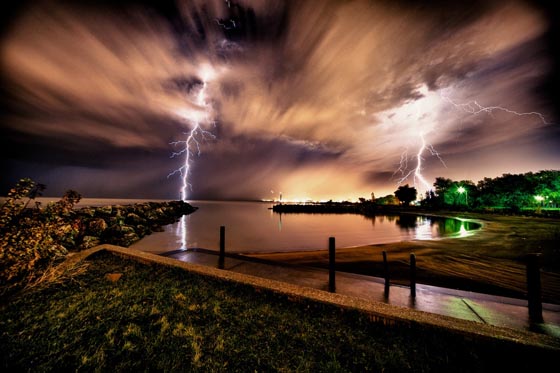 15 Stunning Lightning Photographs