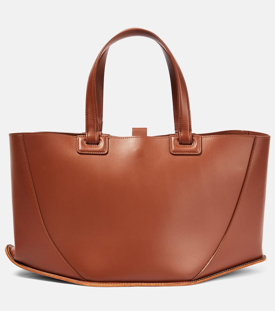 Gabriela Hearst Coyote Leather Tote Bag In Cognac