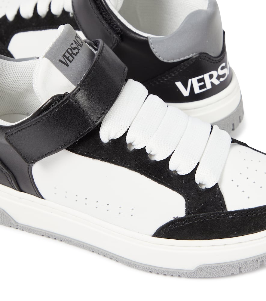 VERSACE LOGO LEATHER SNEAKERS 