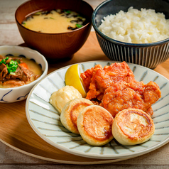 牡蠣と餃子 焼き鳥にの 大通店の特集写真