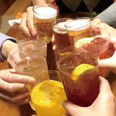 当店自慢の飲み放題メニューでは、多種のドリンクをご用意しております。ビール、焼酎、日本酒、カクテル、サワー、酎ハイ、ウイスキー、ハイボール、ワインなどなど豊富な品揃え！更にソフトドリンクは、ノンアルコールカクテルなどお酒が飲めない方でも楽しめる充実した内容です。