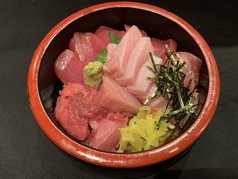 中落ちたっぷり上マグロ丼