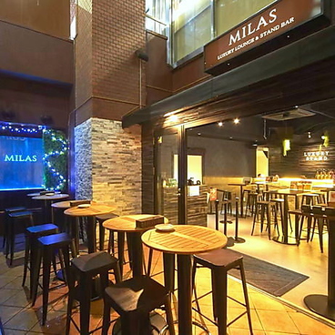 LUXURY STAND MILAS BAR ＆ CAFE 渋谷店の雰囲気1