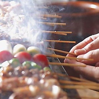 毎日新鮮な鶏を一本一本愛情を込め串打ちしています☆