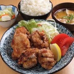 1番人気！！自家製秘伝のタレに漬け込んだ唐揚げ定食！