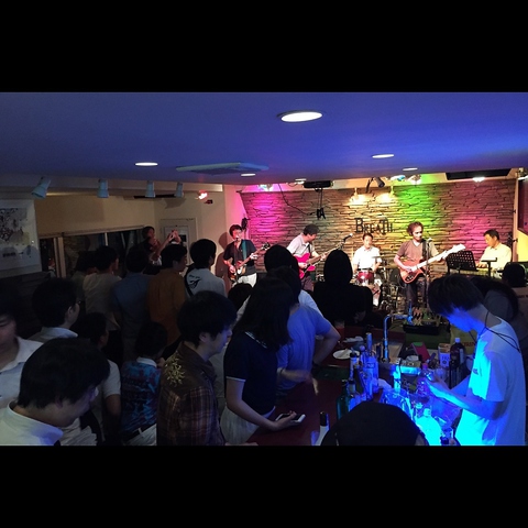 Liveやsessionを楽しめるライブ＆BAR