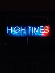 HIGH TIMES ハイタイムズの写真