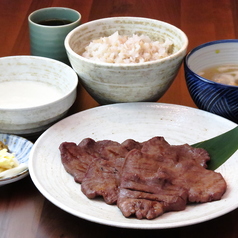 牛タン肉料理 りきの特集写真