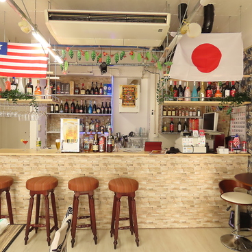 LIBERIA AFRICAN BAR&RESTAURANT リベリア アフリカン バーアンドレストランの雰囲気1