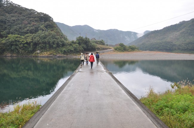 三里の沈下橋