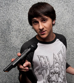 Mitchel Musso 2, Walmart Soundcheck 2011.jpg