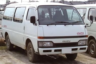 Isuzu Fargovan 1991.jpg