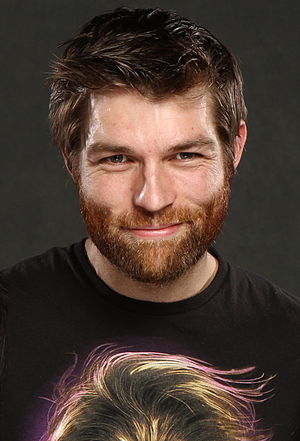 Liam McIntyre 2014.jpg