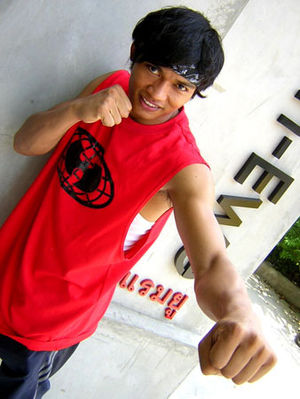 Tony Jaa 2005.jpg