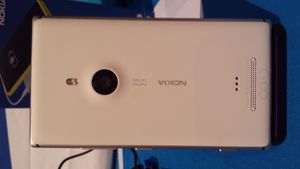 Lumia 925 reverse.jpg