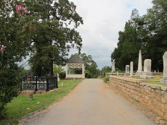 Decatur Cemetery 04.jpg