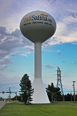 Water tower in Salina (2013)