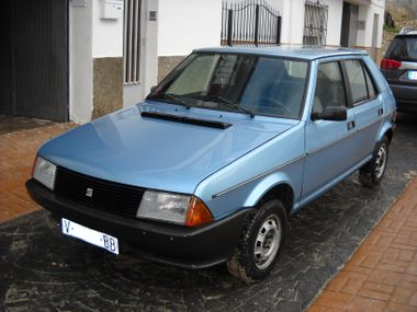 Seat Ronda Front.jpg