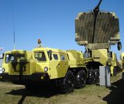 A 64N6E2 reconnaissance radar, which forms part of the 83M6E2 command post of this S-300PMU-2 system.