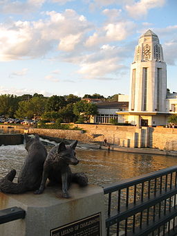 Fox River St Charles IL.jpg