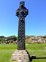 St Martins Cross on Iona.jpg