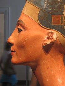 Queen nefertiti1.jpg