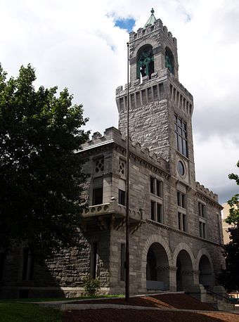 Hampden County Courthouse MA.jpg