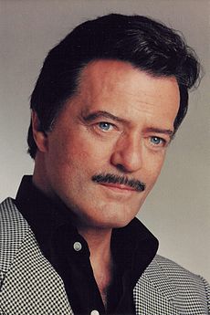 Robert Goulet photo.jpg