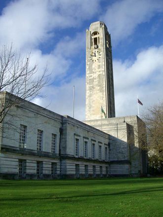 Swansea guildhall.jpg