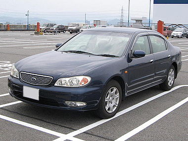 Nissan-Cefiro-a33 1998-front.jpg