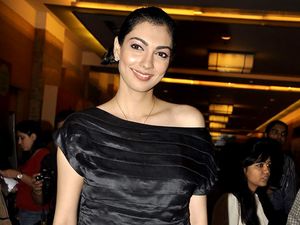 Yukta mookhey lfw.jpg