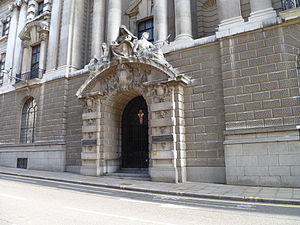 Old Bailey entrance.JPG