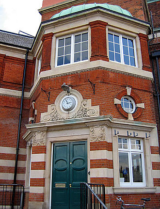 Dulwichlibraryfront.jpg