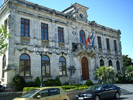 Vauvert town hall