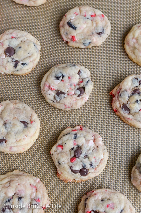 Overhead picture of a batch of Oreo peppermint crunch cookies on a baking sheet