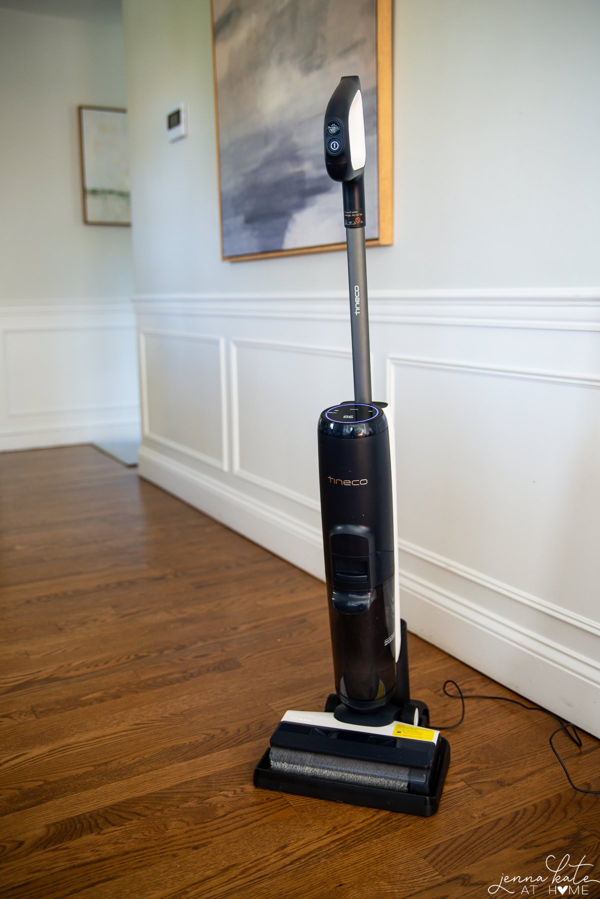 vacuum mop.