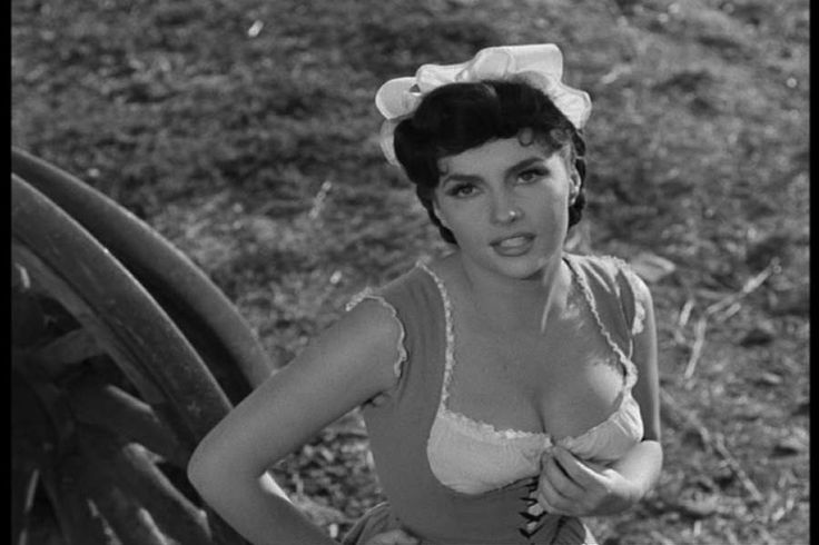 Gina Lollobrigida in Fanfan la Tulipe (1952)