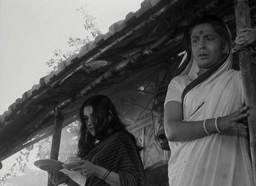 Gita Dey and Gita Ghatak in The Cloud-Capped Star (1960)