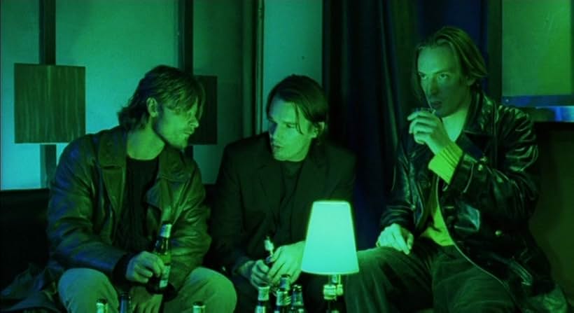 Ethan Hawke, Steve Zahn, and Dechen Thurman in Hamlet (2000)