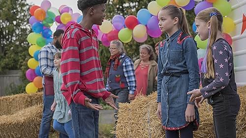 Khiyla Aynne in Ponysitters Club (2017)