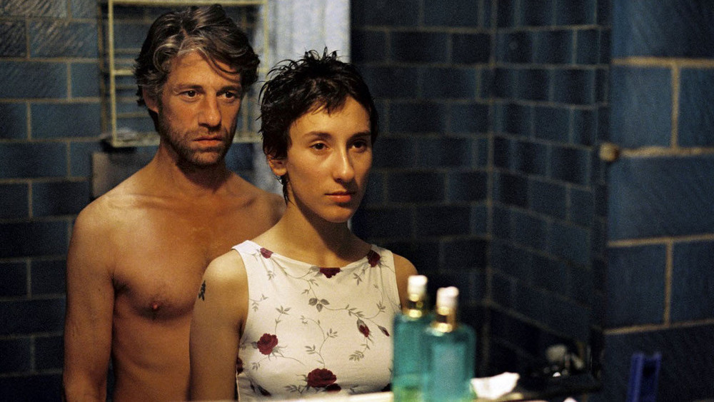 Birol Ünel and Sibel Kekilli in Head-On (2004)