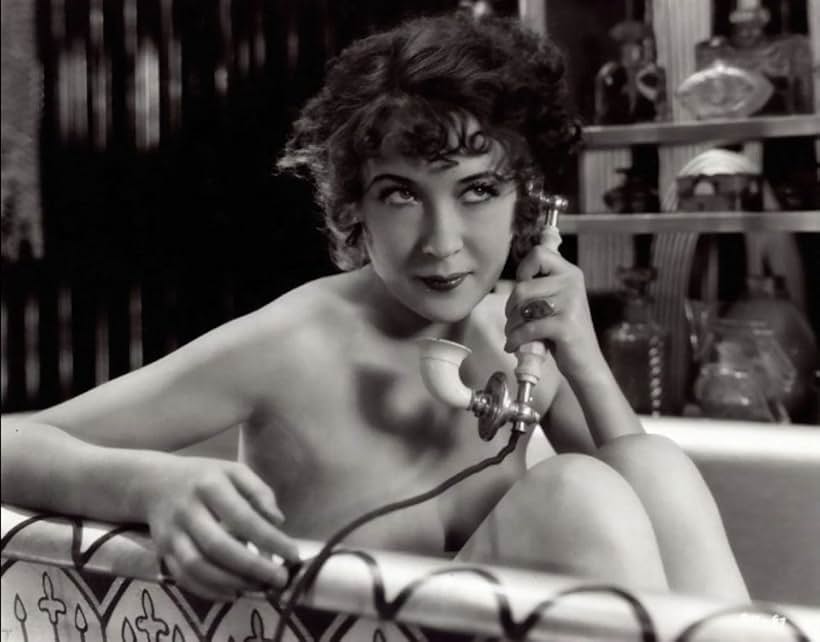 Yola d'Avril in Beauty and the Boss (1932)