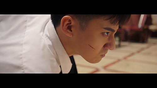 In 1917 young Ip Man first came to Hong Kong to study, but his peaceful campus life was unexpectedly broken. A shocking hostage situation occurred on the day when the school held an English speech contest.