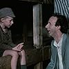 Roberto Benigni and Giorgio Cantarini in La vita è bella (1997)