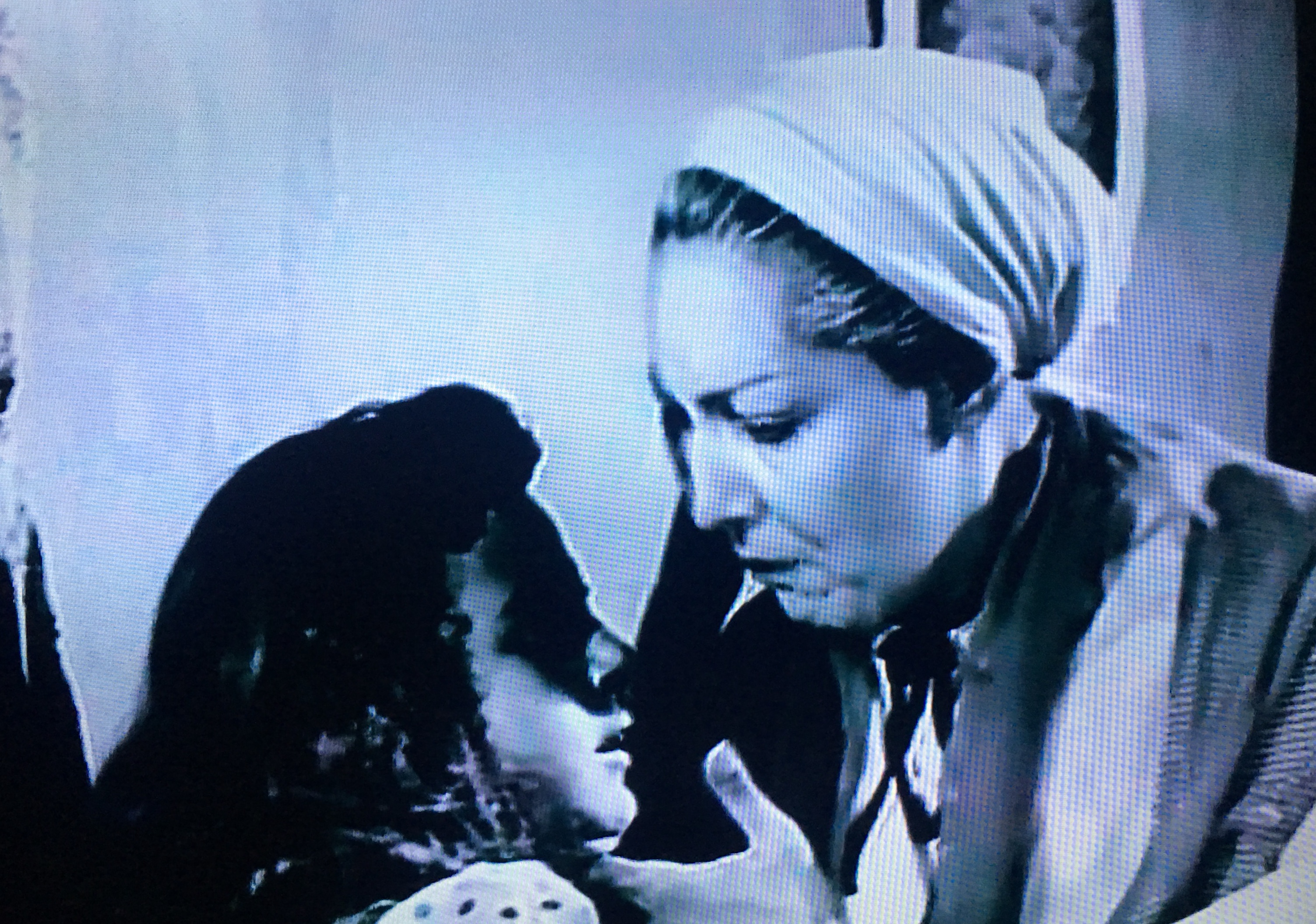 Zeynep Degirmencioglu and Cahide Sonku in Sokak Kizi (1966)